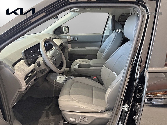 Kia EV3 8 of 14