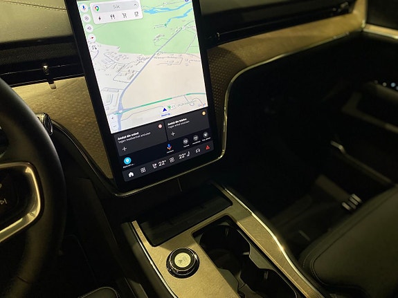 Volvo EX90 22 of 26