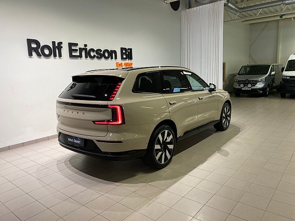 Volvo EX90 5 of 5