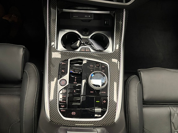 BMW X7 28 of 28