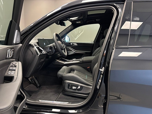 BMW X7 20 of 28