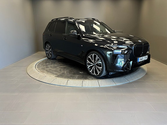 BMW X7 7 of 28