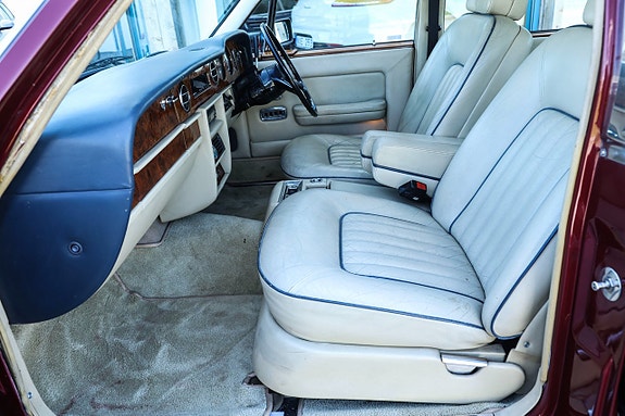 Rolls Royce Silver Spirit 8 of 10