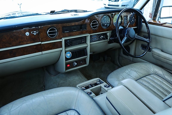 Rolls Royce Silver Spirit 7 of 10