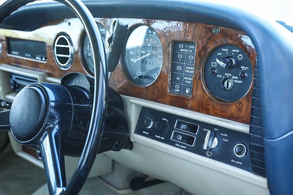 Rolls Royce Silver Spirit 10 of 10