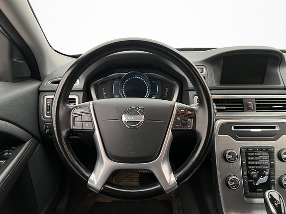 Volvo XC70 14 of 30