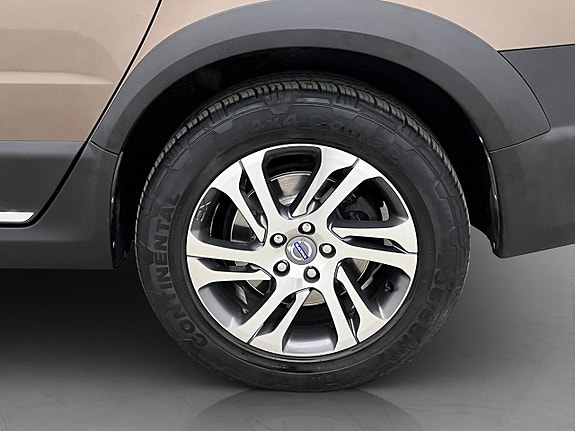 Volvo XC70 25 of 30