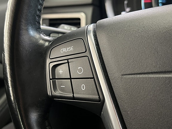 Volvo XC70 15 of 30