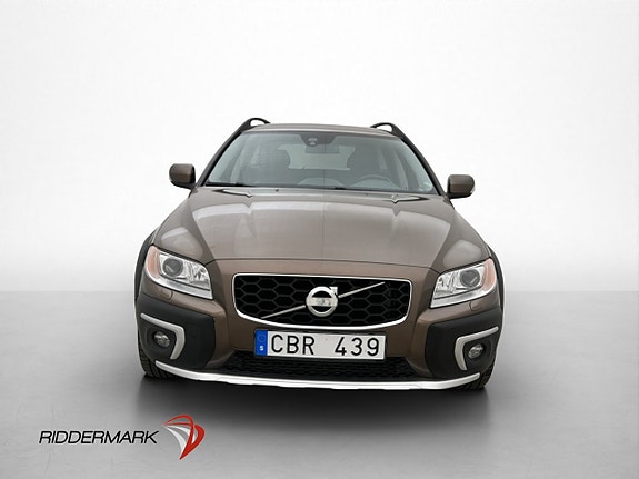 Volvo XC70 2 of 30