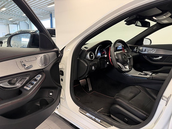 Mercedes-Benz C43 5 of 5
