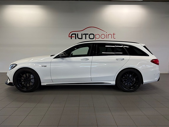 Mercedes-Benz C43 3 of 5