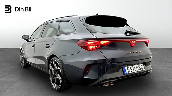 Cupra Leon 3 of 5
