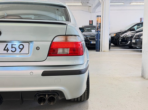BMW 530i 16 of 17