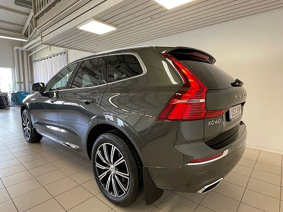 Volvo XC60 4 of 5