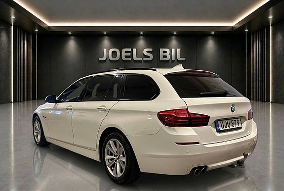 BMW 520d 3 of 5