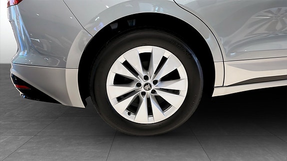 Skoda Enyaq 6 of 12