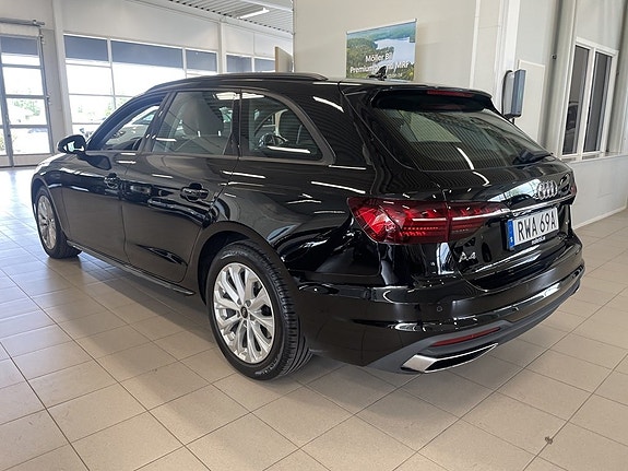 Audi A4 4 of 5