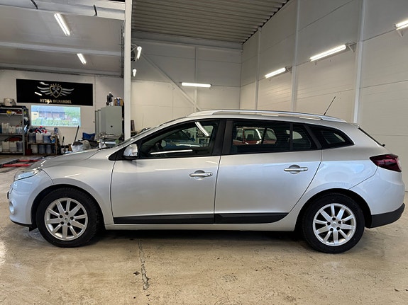 Renault Megane III 2 of 5