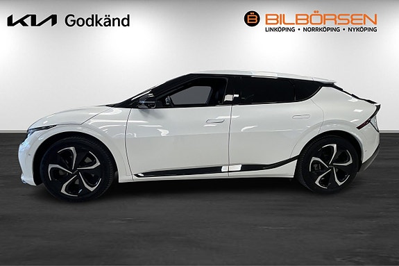 Kia EV6 4 of 5