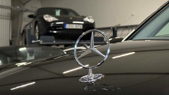 Mercedes-Benz E200 30 of 30