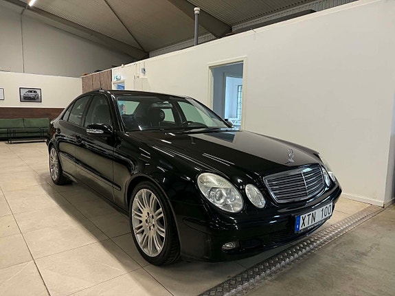 Mercedes-Benz E200 24 of 30