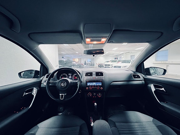 Volkswagen Polo 10 of 24