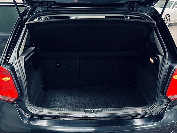 Volkswagen Polo 8 of 24