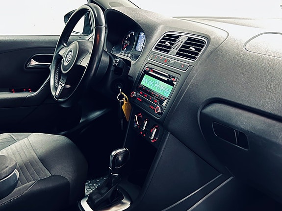 Volkswagen Polo 14 of 24