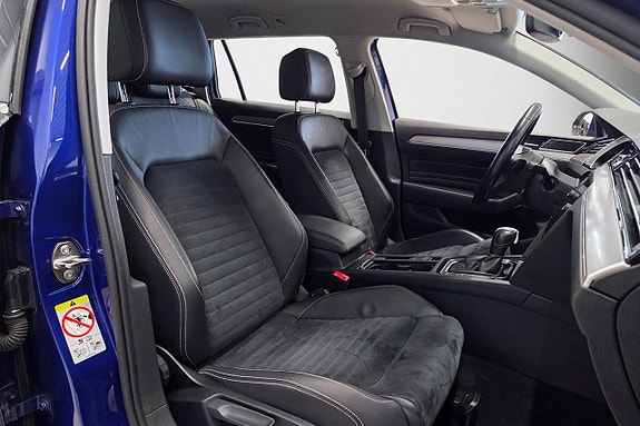 Volkswagen Passat 10 of 24