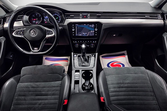 Volkswagen Passat 7 of 24