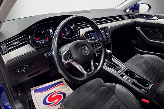 Volkswagen Passat 8 of 24