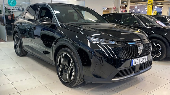 Peugeot 3008 2 of 5