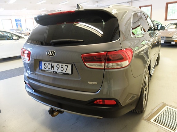 Kia Sorento 5 of 15