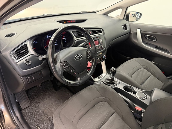 Kia Ceed 8 of 15