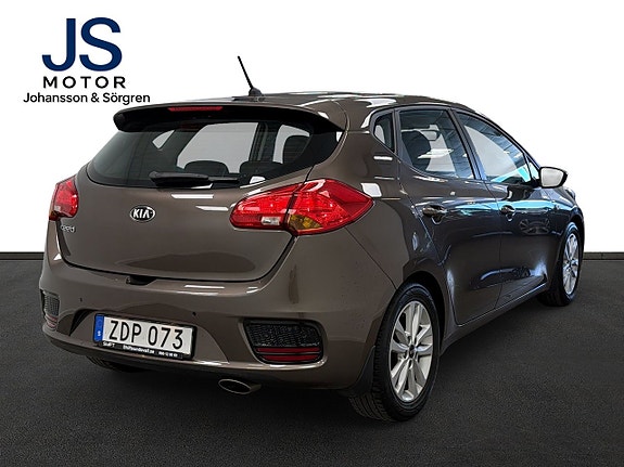 Kia Ceed 4 of 15
