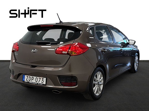 Kia Ceed 4 of 5