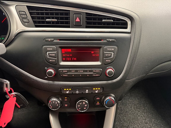 Kia Ceed 12 of 15