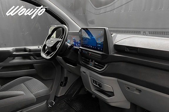 Ford Transit Custom 11 of 20