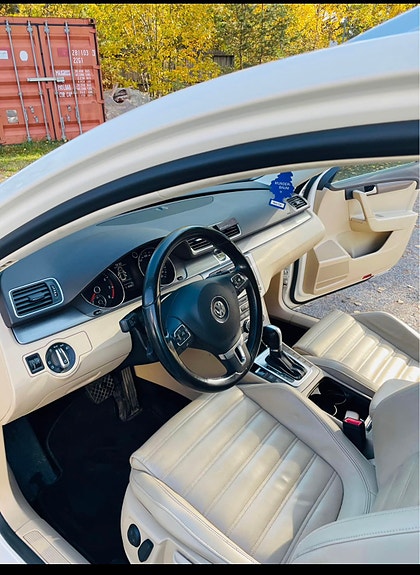 Volkswagen Passat 4 of 5