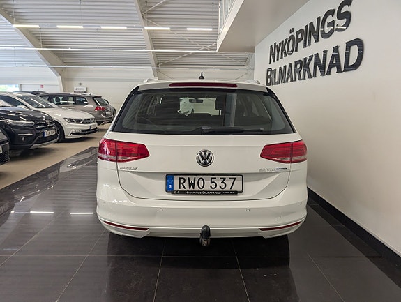 Volkswagen Passat 5 of 5