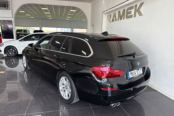 BMW 520d 4 of 5