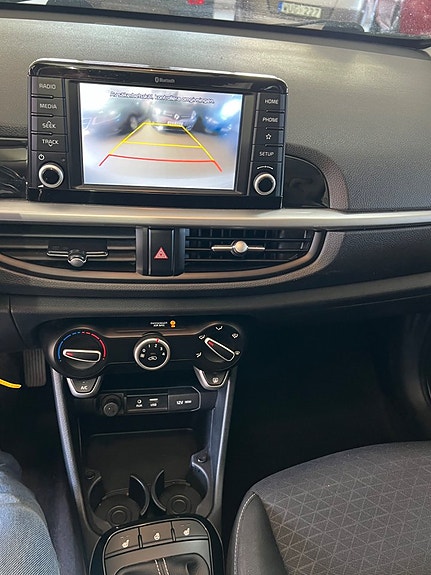 Kia Picanto 11 of 13