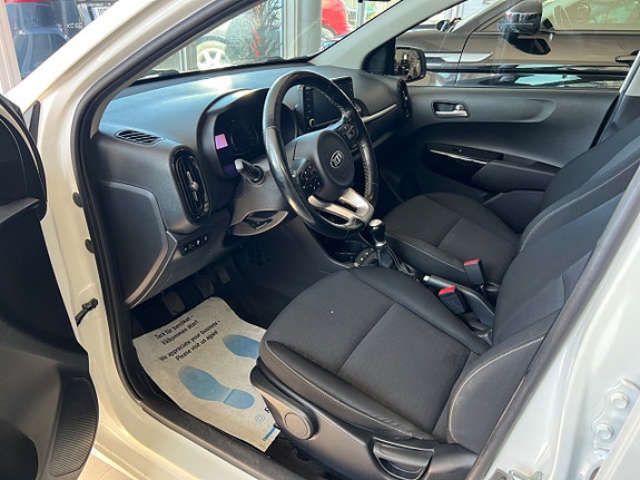 Kia Picanto 13 of 13