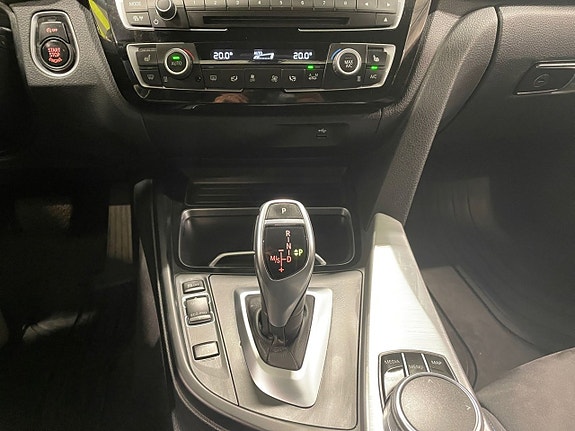 BMW 320 11 of 22