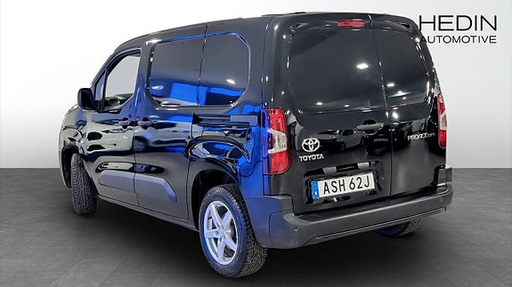 Toyota Proace City 2 of 5