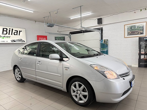 Toyota Prius 6 of 25