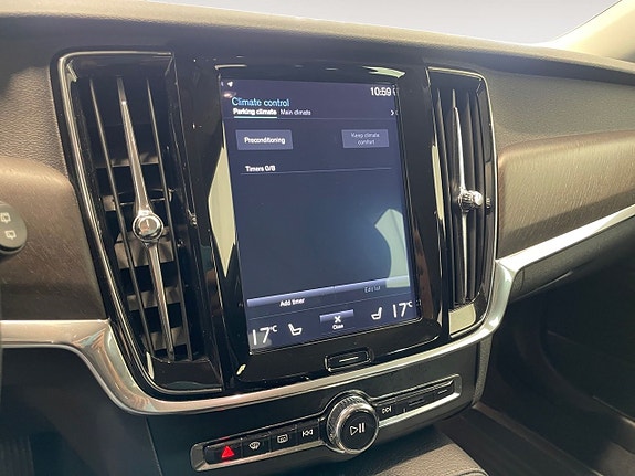 Volvo V90 Cross Country 15 of 16