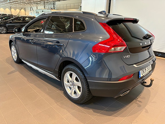 Volvo V40 Cross Country 5 of 5