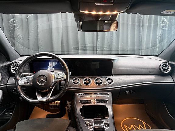 Mercedes-Benz E200 8 of 11