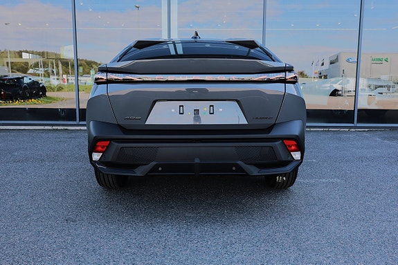 Peugeot 408 8 of 24